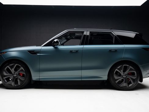 Used 2025 Land Rover Range Rover Sport Dynamic SE AWD/4WD image 17