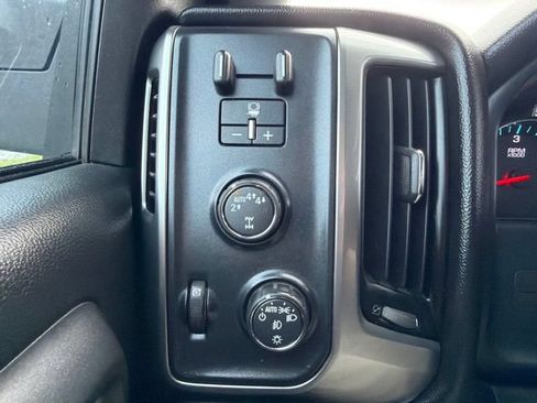 Used 2017 Chevrolet Silverado 1500 LT w/ All Star Edition AWD/4WD image 18