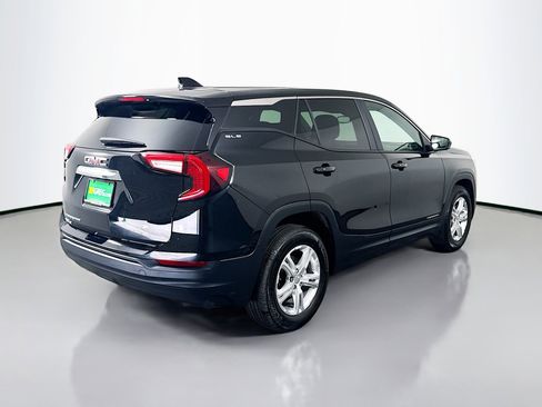 Used 2024 GMC Terrain SLE FWD image 10