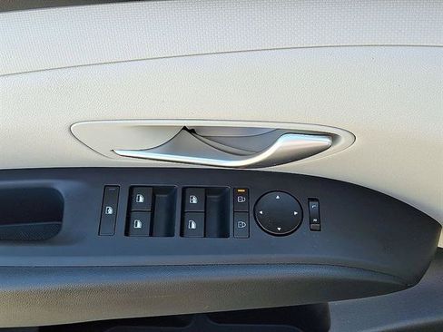 Certified 2025 Hyundai Tucson SE AWD/4WD image 38