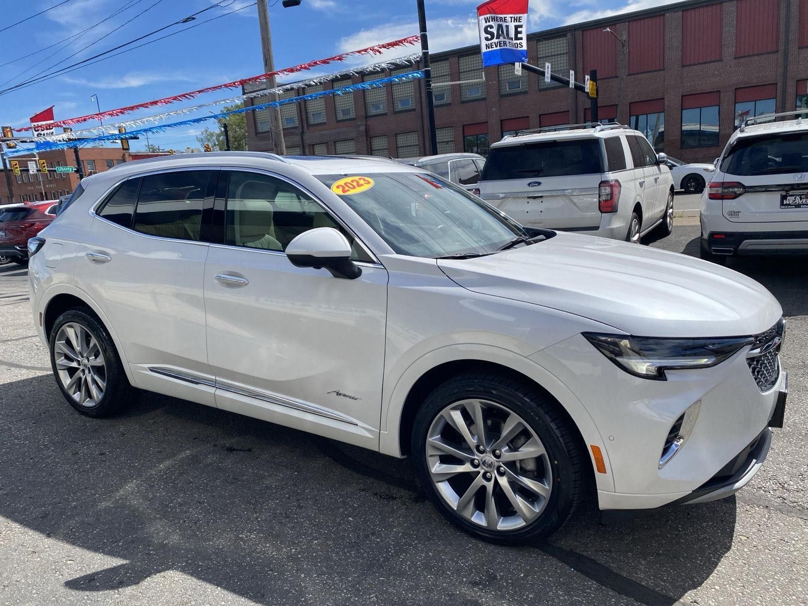 Used 2023 Buick Envision Avenir AWD/4WD image 10