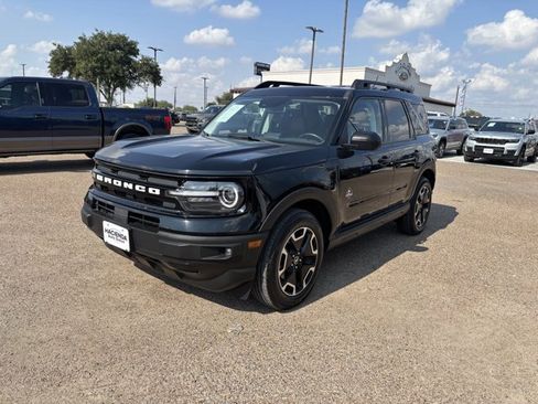Certified 2023 Ford Bronco Sport Outer Banks w/ Tech Package image 1