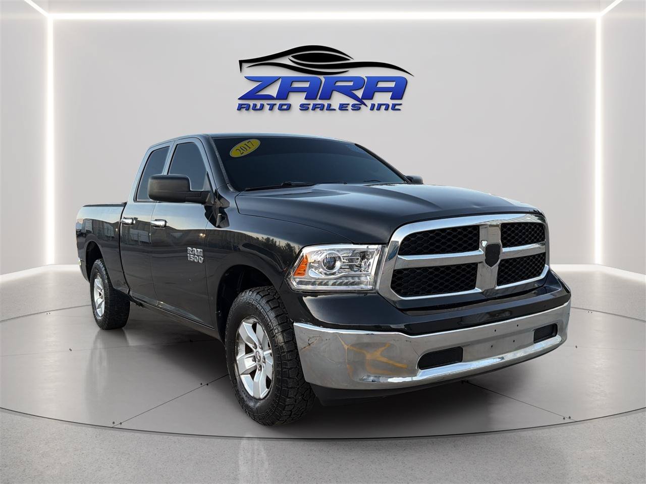 Used 2017 RAM 1500 Classic SLT AWD/4WD image 9