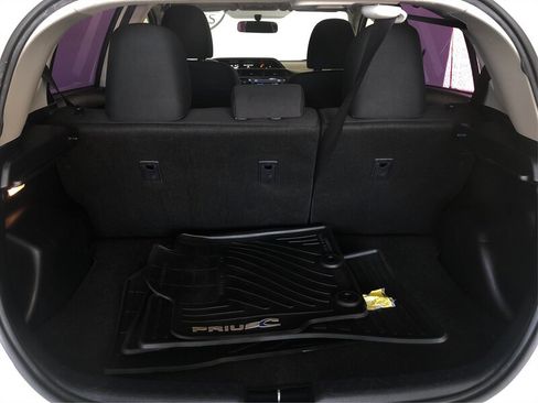 Used 2015 Toyota Prius C Three FWD image 12