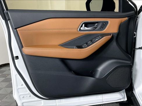 New 2026 Nissan Rogue Platinum w/ Platinum Premium Package image 43