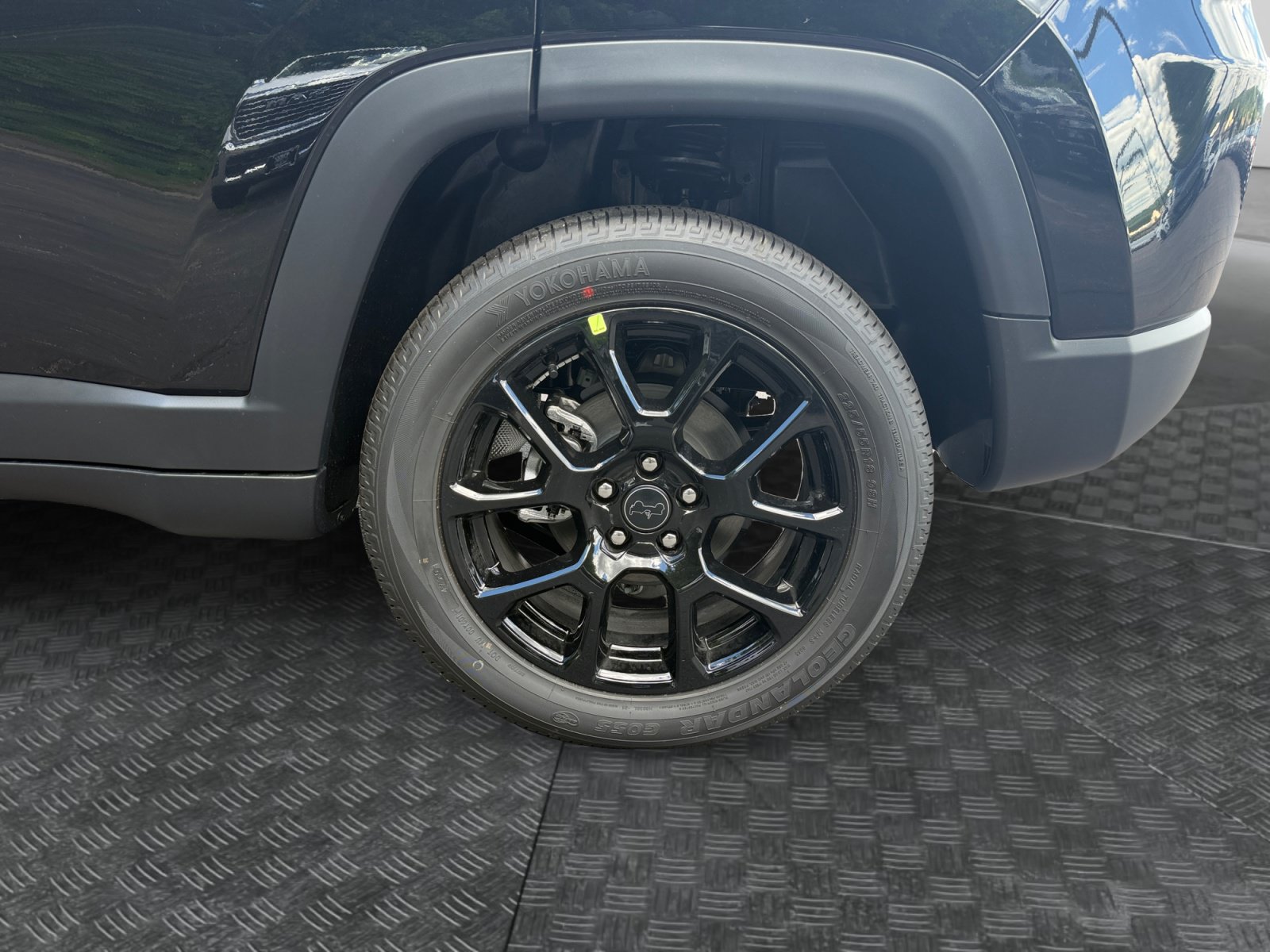 New 2026 Jeep Compass Latitude AWD/4WD image 18