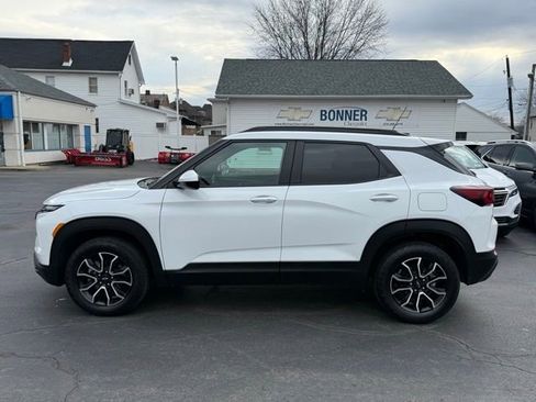 Used 2024 Chevrolet TrailBlazer ACTIV w/ Driver Confidence Package image 4