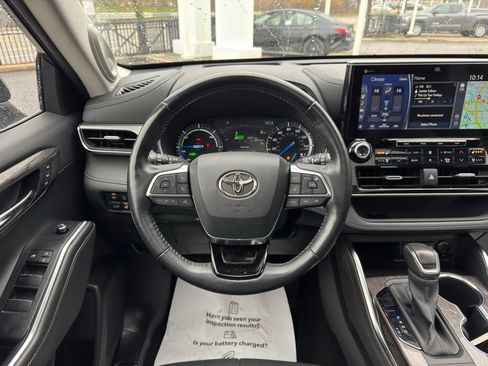 Certified 2021 Toyota Highlander Platinum image 45