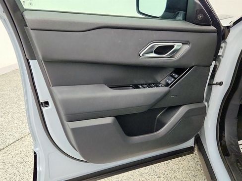Used 2025 Land Rover Range Rover Velar Dynamic SE AWD/4WD image 11