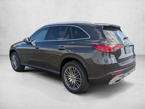 Used 2026 Mercedes-Benz GLC 300 image 7