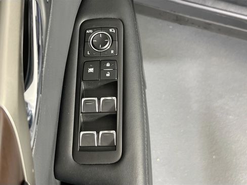 Used 2022 Lexus RX 450h AWD w/ Premium Package image 17