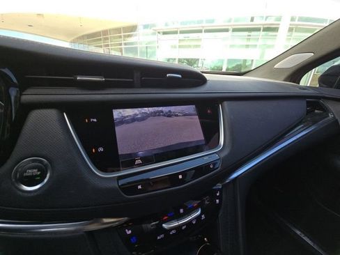 Used 2021 Cadillac XT5 Premium Luxury image 14