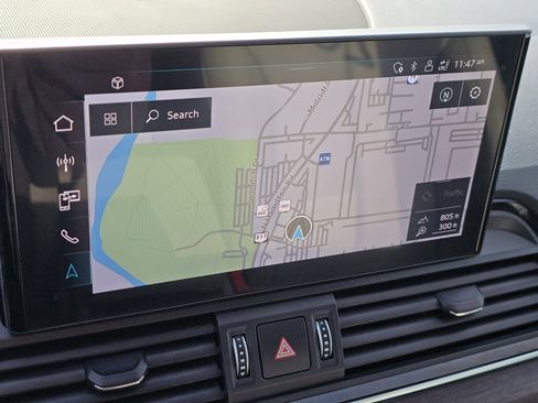 Used 2021 Audi Q5 Premium Plus w/ Premium Plus Package image 10