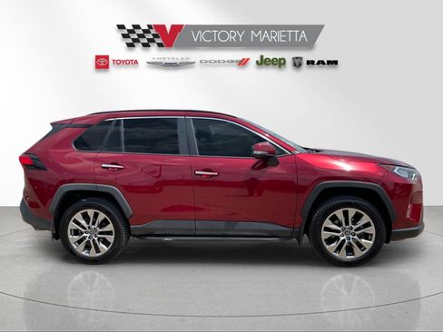 Used 2019 Toyota RAV4 Limited AWD/4WD image 6