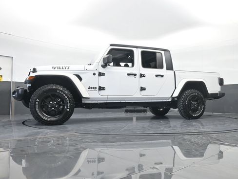 Used 2024 Jeep Gladiator Sport image 60