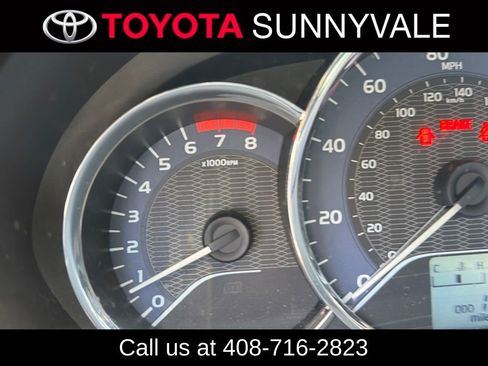 Used 2015 Toyota Corolla LE FWD image 3