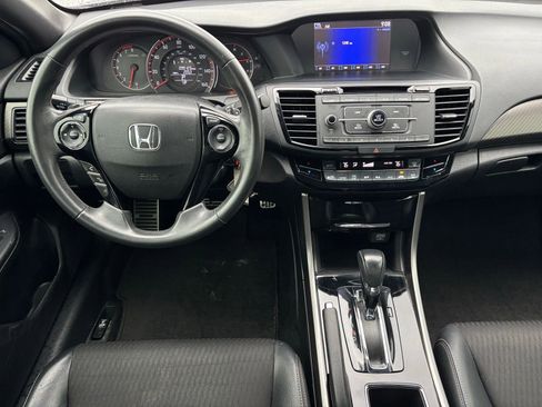 Used 2017 Honda Accord Sport image 17