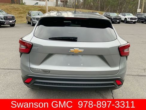 Used 2024 Chevrolet Trax LS w/ Driver Confidence Package FWD image 37