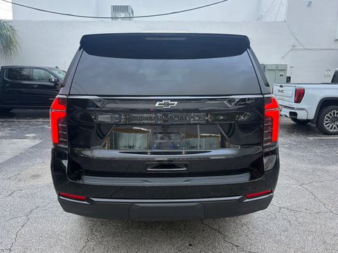 Used 2025 Chevrolet Suburban LS w/ LPO, Dark Essentials Package RWD image 4