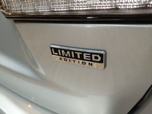 Used 2025 Mitsubishi Outlander Sport LE AWD/4WD image 14