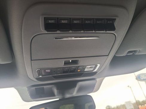 New 2026 Ford F250 Lariat w/ Black Appearance Package AWD/4WD image 16