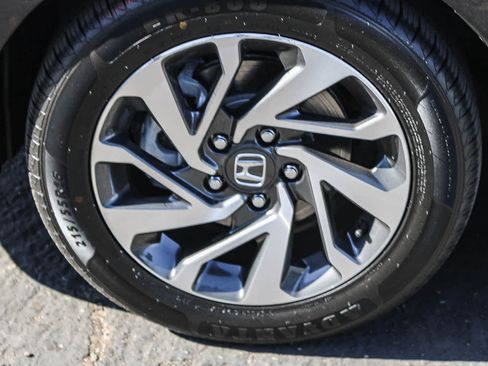 Used 2016 Honda Civic EX image 10