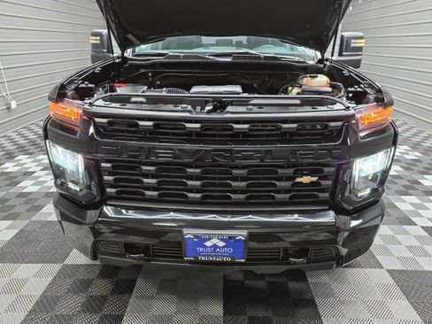 Used 2022 Chevrolet Silverado 2500 Custom w/ Custom Convenience Package AWD/4WD image 34