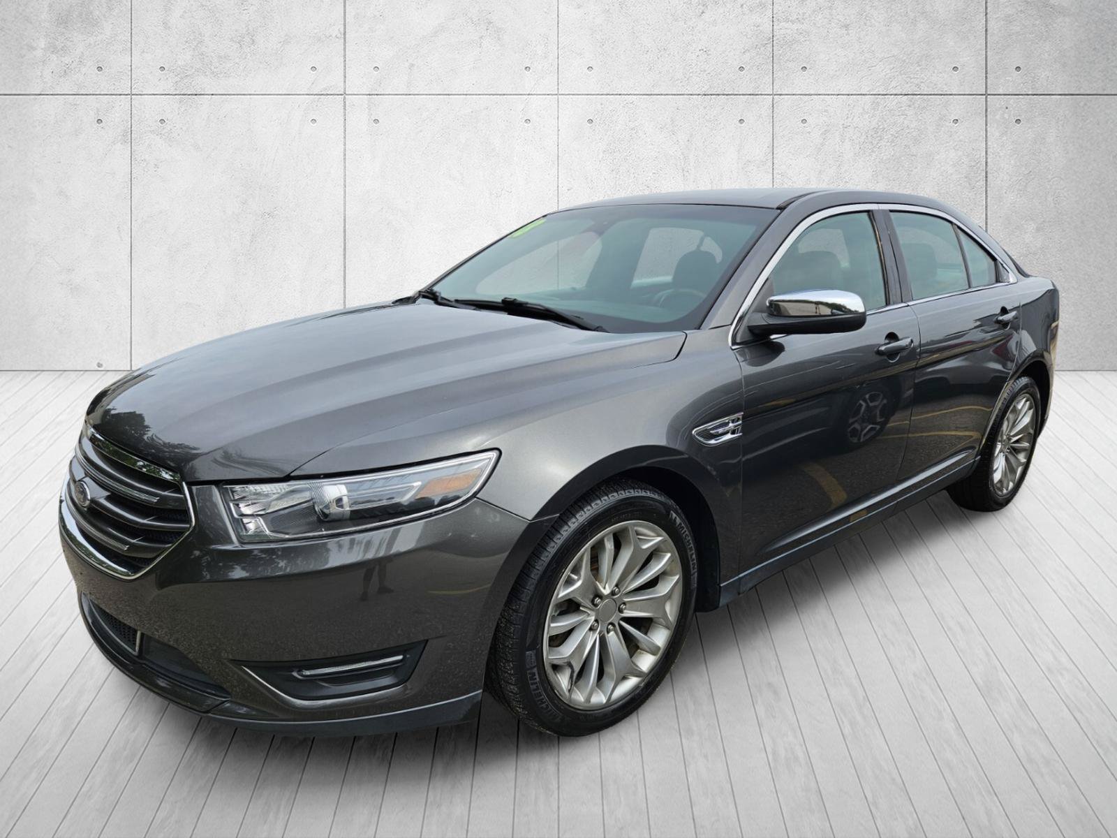 Used 2018 Ford Taurus Limited FWD image 6