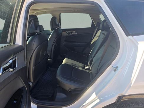 Used 2023 Kia Sportage SX image 24