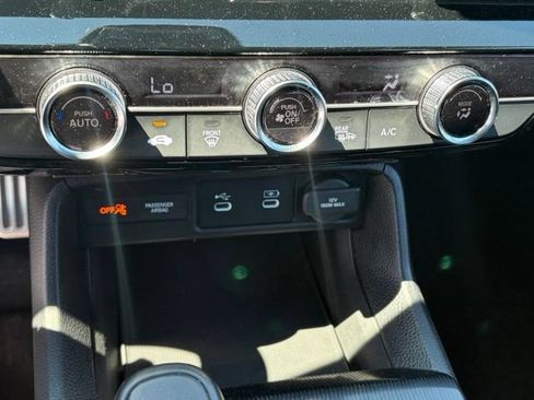 Certified 2025 Honda Civic Sport image 21