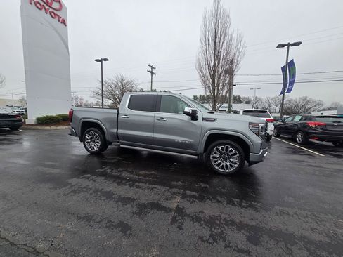 Used 2024 GMC Sierra 1500 Denali Ultimate AWD/4WD image 9
