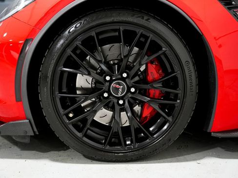 Used 2015 Chevrolet Corvette Z06 image 31