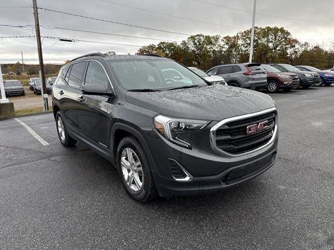 Used 2018 GMC Terrain SLE w/ Driver Convenience Package image 1