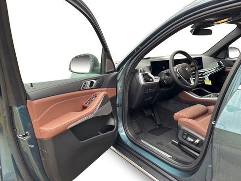 New 2026 BMW X5 xDrive40i w/ Climate Comfort Package image 20