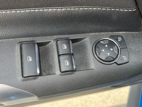 Used 2021 Ford Mustang Convertible RWD image 15
