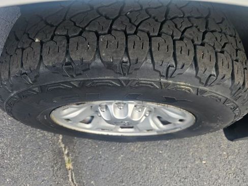 Used 2012 Nissan NV 2500 S w/ Side Curtain Airbag Pkg image 38