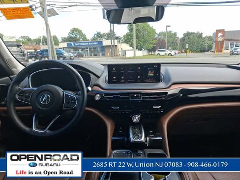 Used 2022 Acura MDX SH-AWD w/ Technology Package image 16