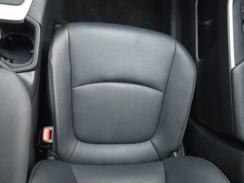 Used 2023 Toyota RAV4 XLE Premium image 20