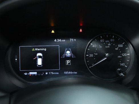 Certified 2023 Nissan Kicks SR image 25