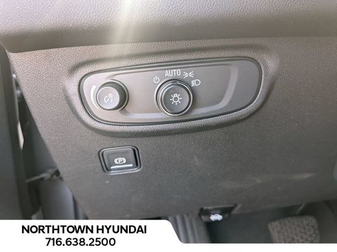 Used 2023 GMC Terrain SLE w/ Driver Convenience Package AWD/4WD image 27
