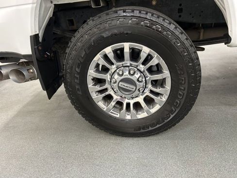 Used 2022 Ford F250 Lariat w/ Chrome Package image 29