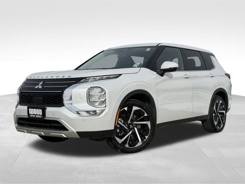 Used 2024 Mitsubishi Outlander SE Black Edition image 7