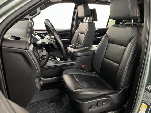 Used 2024 Chevrolet Tahoe Z71 w/ Z71 Off-Road Package AWD/4WD image 32