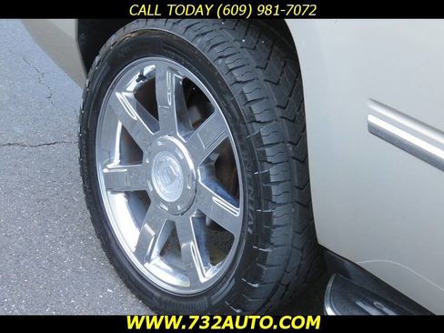 Used 2007 Cadillac Escalade AWD w/ Information Package image 24