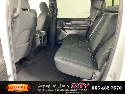 New 2026 RAM 1500 Express AWD/4WD image 30