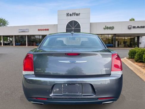 Used 2018 Chrysler 300 Limited w/ Safetytec Plus Group AWD/4WD image 5
