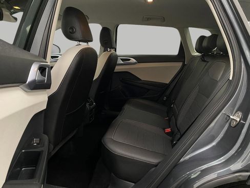 Used 2025 Volkswagen Taos SE image 26