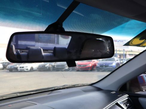 Used 2015 Toyota Camry SE FWD image 26