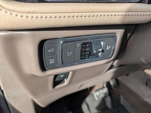 Certified 2022 Lincoln Nautilus Reserve image 34