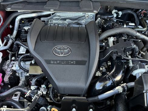 Certified 2025 Toyota Grand Highlander FWD image 34